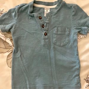 Teal Shirt with Buttoned Collar